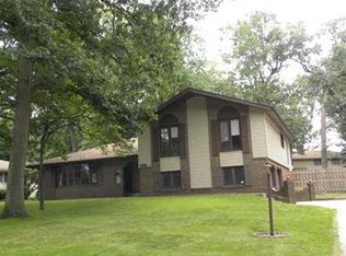 16890 Londonberry Ln, South Bend, IN