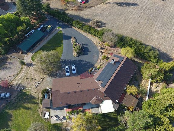 3rd image of 15410 Carey Ln