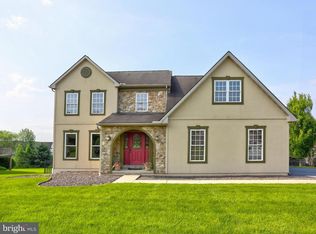 5 Willet Dr, Denver, PA 17517