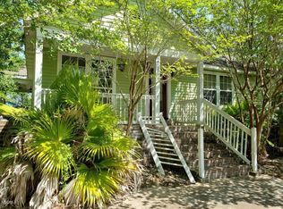 719 Woodbine Cv, Pass Christian, MS 39571