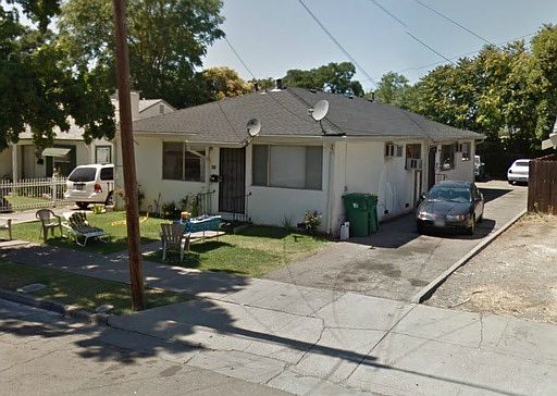 1st image of 409 E Wyandotte St