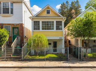 605 Craven Rd, Toronto, ON M4L 2Z6