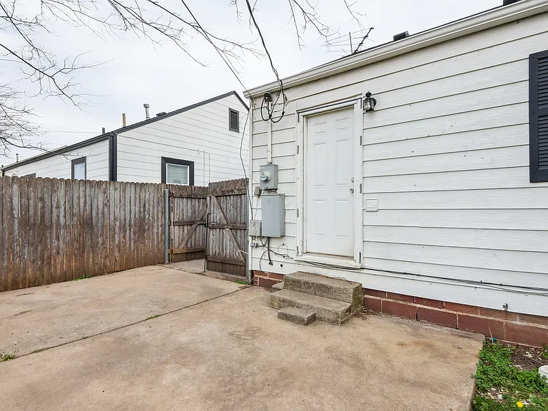 6516 E 5th Pl — Photo 21