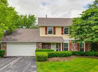 1524 Saratoga Ct, Libertyville, IL