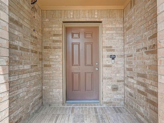 5th image of 5922 Sandy Creek Dr