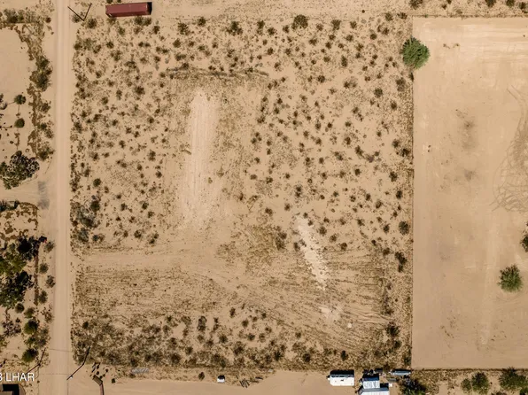 16298 S Johnson Ln, Yucca, AZ 86438