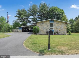254 Bluff View Dr, Lancaster, PA 17601