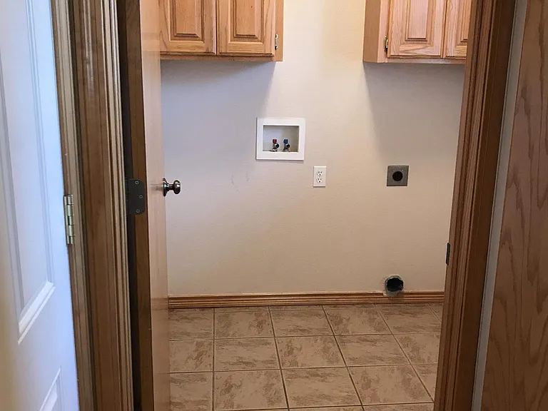 42902 Westech Rd — Photo 4