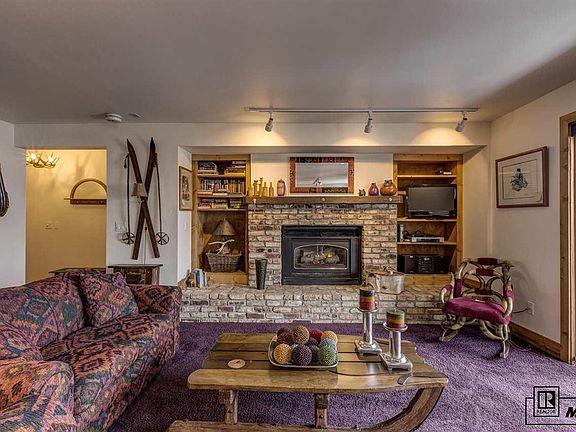 4th image of 2400 Ski Trail Ln Unit 102
