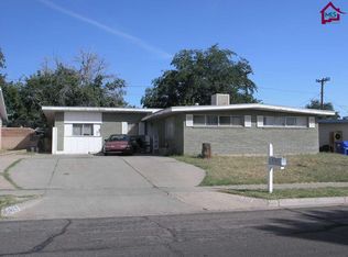 1925 Gladys Dr, Las Cruces, NM 88001