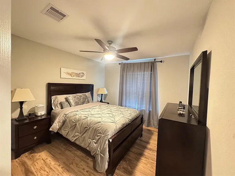 689 Forest Bend Ln — Photo 17