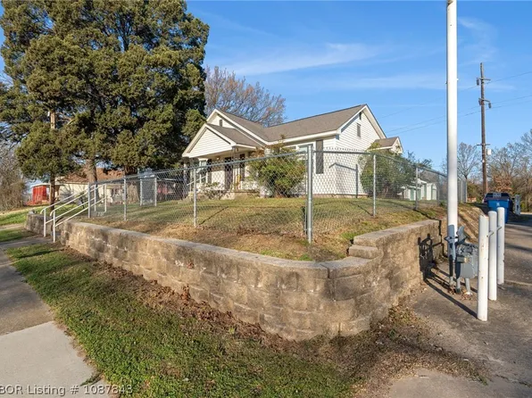 1925 N 6th St, Fort Smith, AR 72904