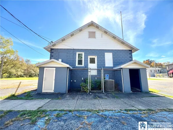 2 Clark St, Westfield, NY 14787