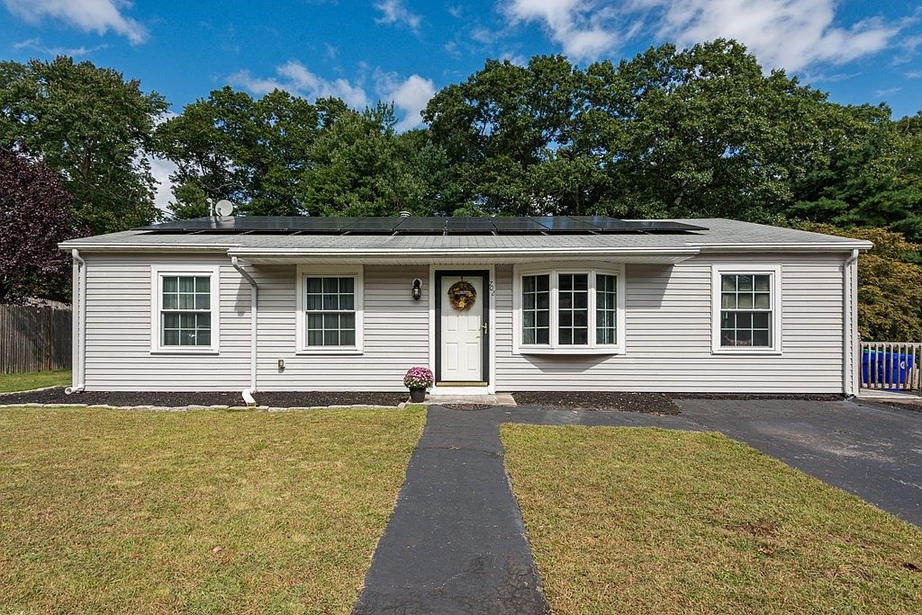 702 Beech St, Rockland, MA 02370 Zillow