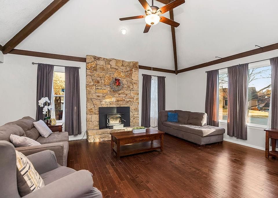 514 SW Raintree Dr, Lees Summit, MO 64082 | Zillow