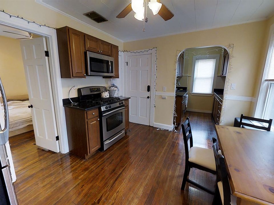 21 Chandler St. #2 Somerville Shared Unit Photo 9
