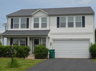 107 Evergreen Dr, Kirkland, IL 60146