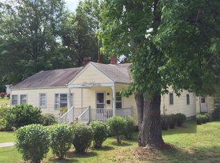 701 Irving St, Farmville, VA