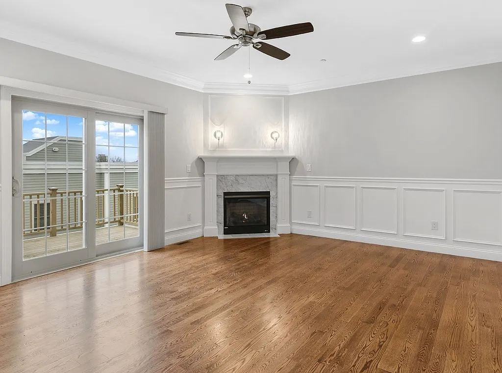 3 bed, 2.5 bath, 1850 sqft, $4,950 — Photo 4