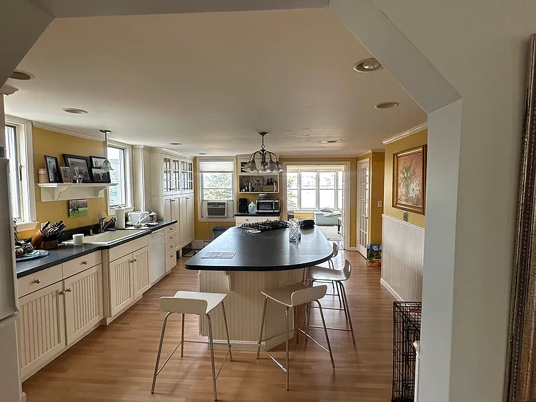 286 Front St — Photo 12