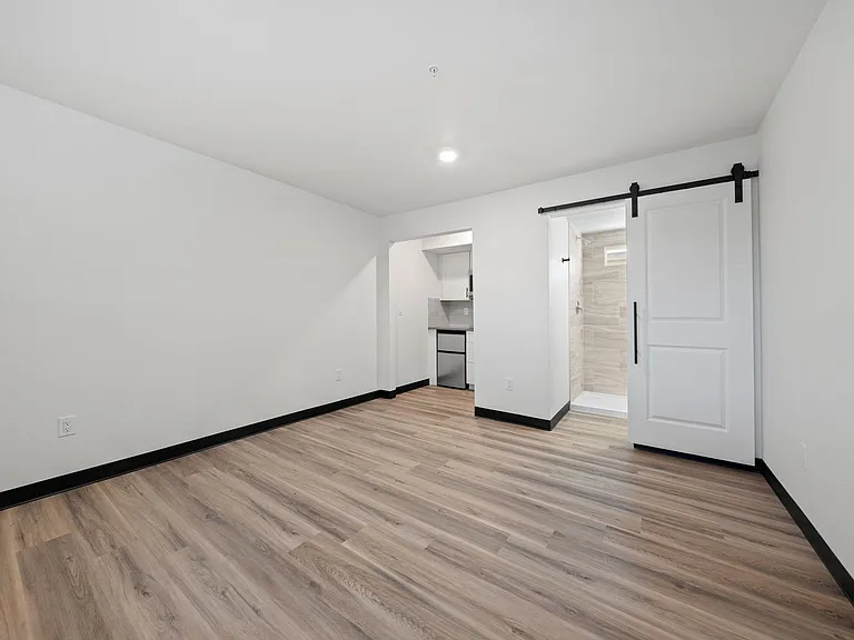 Nova Apartments — Photo 52