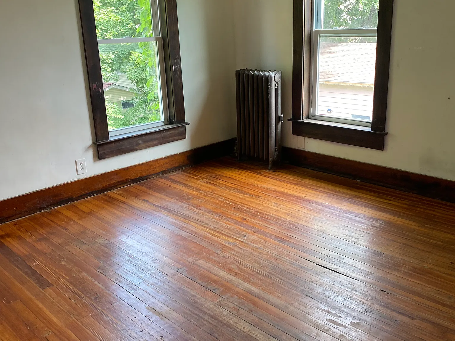 6 bed, $2,000 — Photo 4