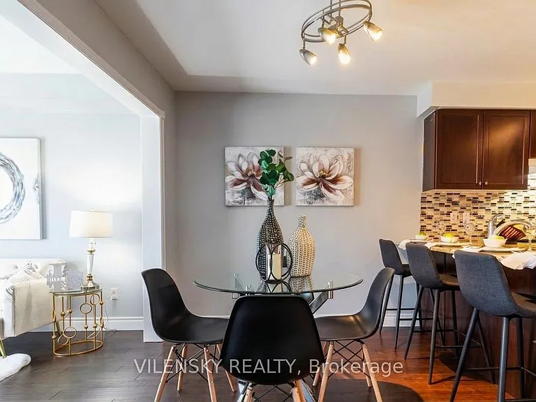 1331 Whitelaw Ave — Photo 4