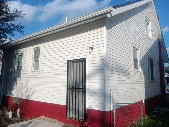 4 bed, 1.0 bath, 1080 sqft, $1,450 — Photo 3