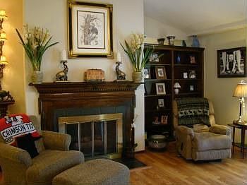 4th image of 2922 32nd St