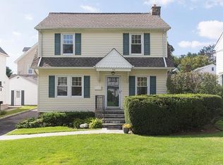 54 Sprague Rd, Scarsdale, NY 10583