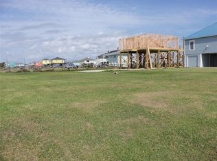 962 Bolivar Dunes Blvd, Gilchrist, TX 77617
