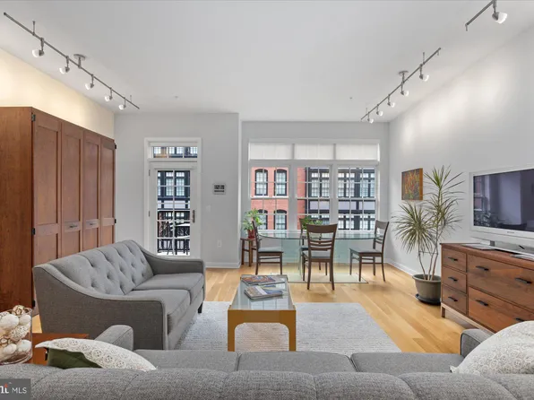 1610 N Queen St #244, Arlington, VA 22209