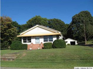 319 Deyo St W, Anniston, AL 36201