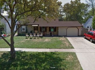 817 Dorman Dr, Streamwood, IL