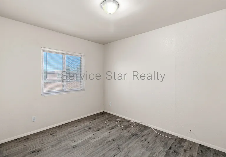 2222 E Pueblo Ave #2 — Photo 9