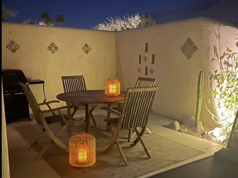 433 N Hermosa Dr — Photo 38