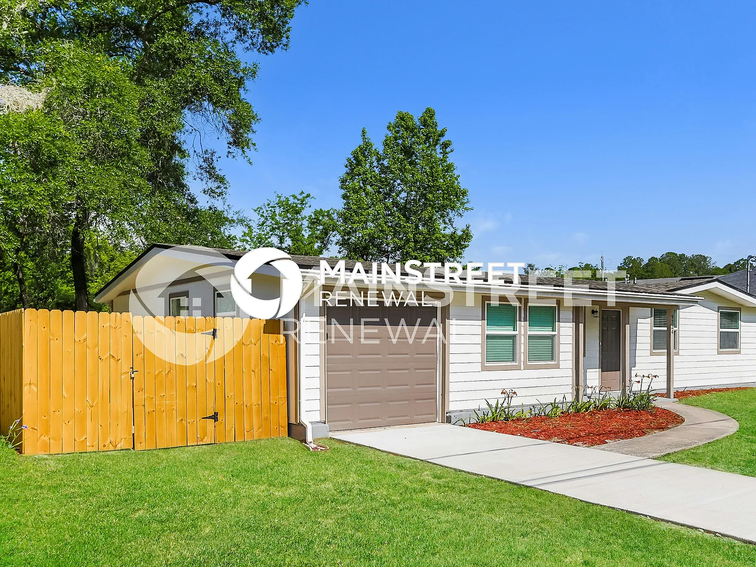 9724 Priory Ave — Photo 3