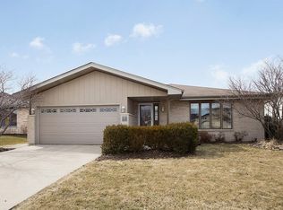 632 Poplar Ave, Romeoville, IL 60446