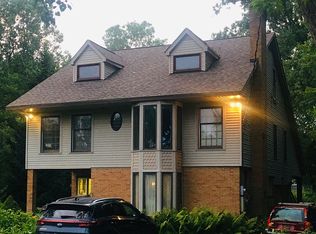 26252 Sibley Rd, Brownstown, MI 48174