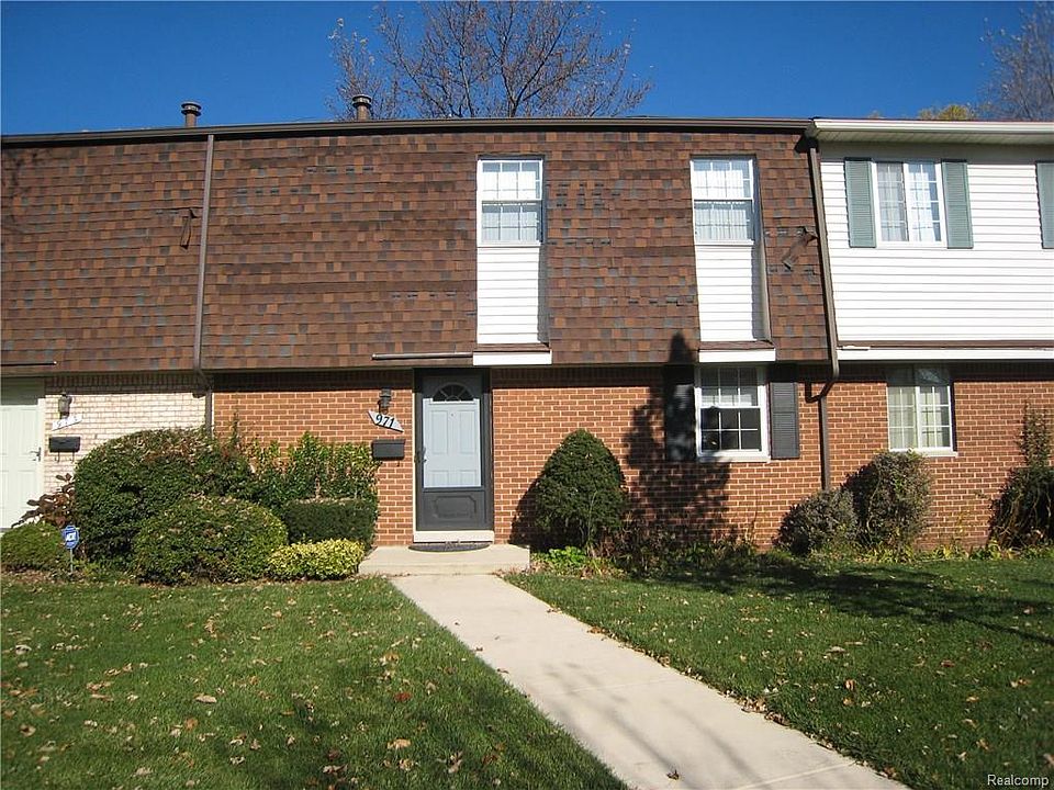 1st image of 971 Kirts Blvd #1