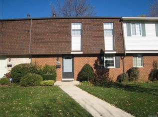 971 Kirts Blvd #1, Troy, MI