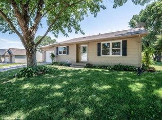 1319 Lynne Dr, Adel, IA 50003