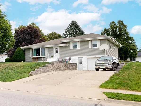 1225 N Willow St, Avoca, IA 51521