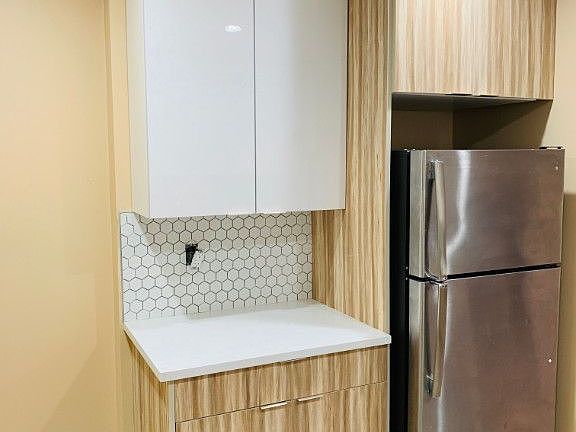 5th image of 95 Macon St APT 1