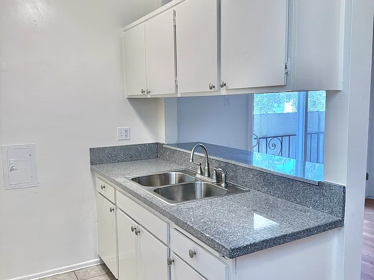 7410 Kester Ave #202 — Photo 7