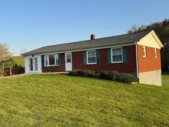 1054 Piney Fork Rd, Dugspur, VA 24325