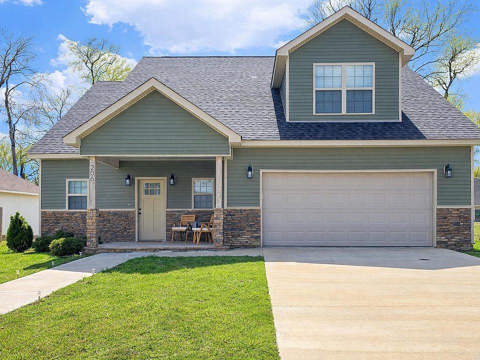 1st image of 206 Home St