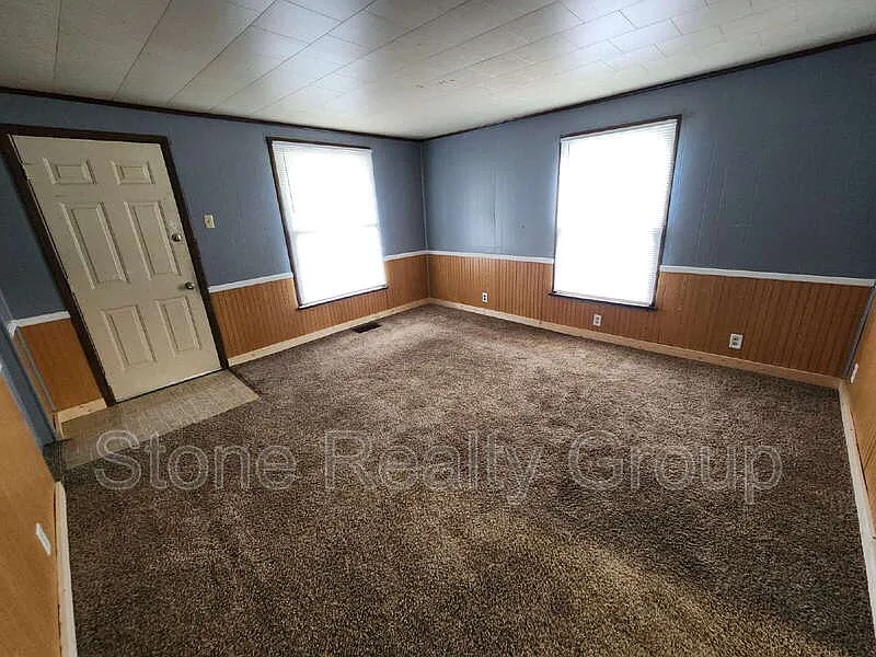 Studio, 1.0 bath, $650 — Photo 2