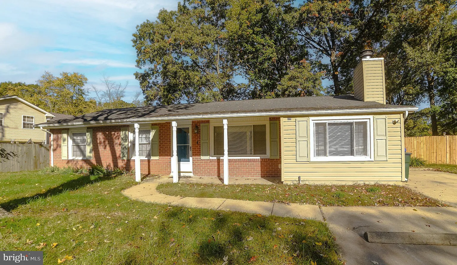 1179 Harvard Rd photo 1