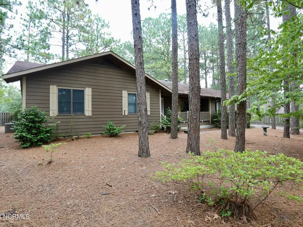 4 Prichard Lane, Pinehurst, NC 28374
